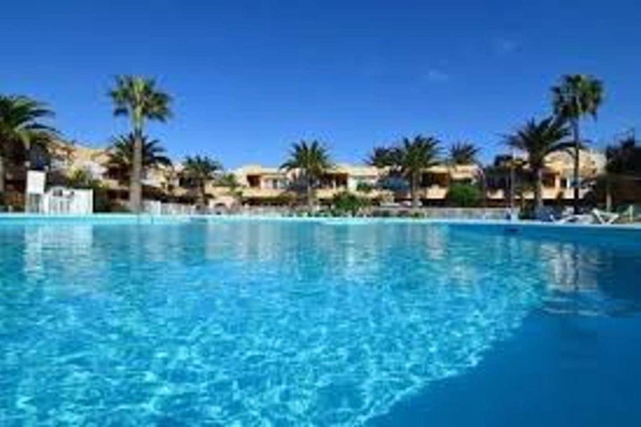 Elegant Villa In Corralejo Exterior photo